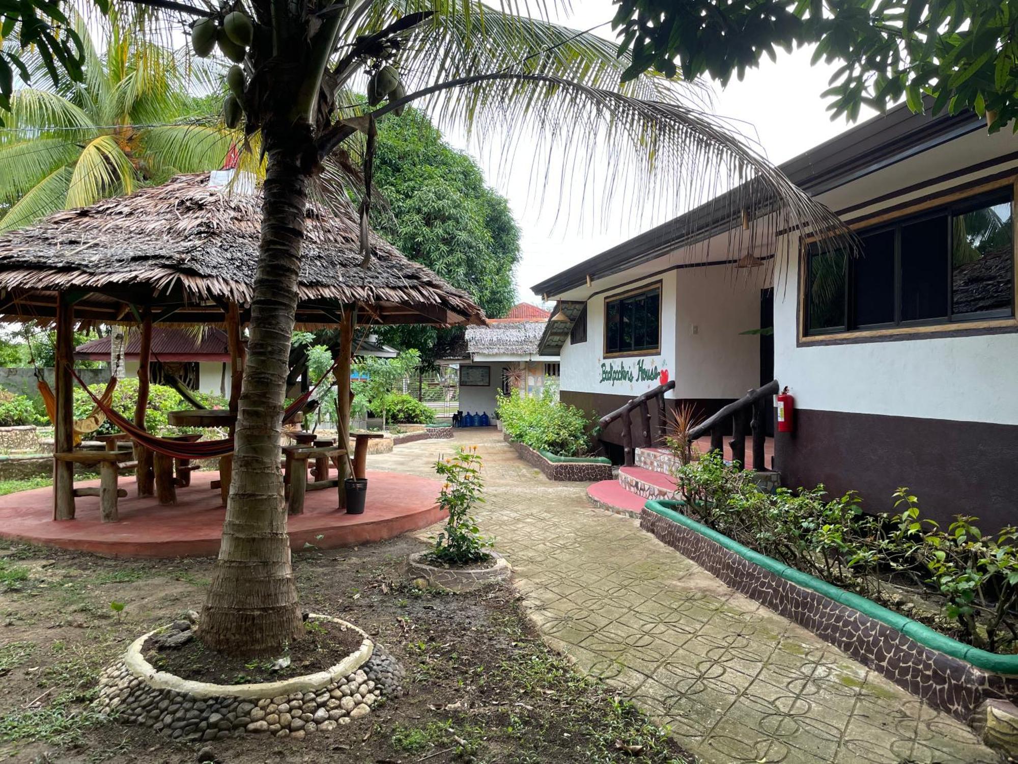 Chelle'S Guesthouse And Backpackers Siquijor Luaran gambar